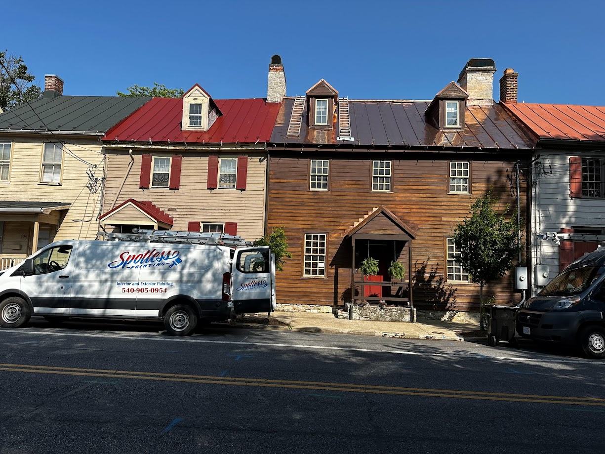 Weatherproof Metal Roof Painting
