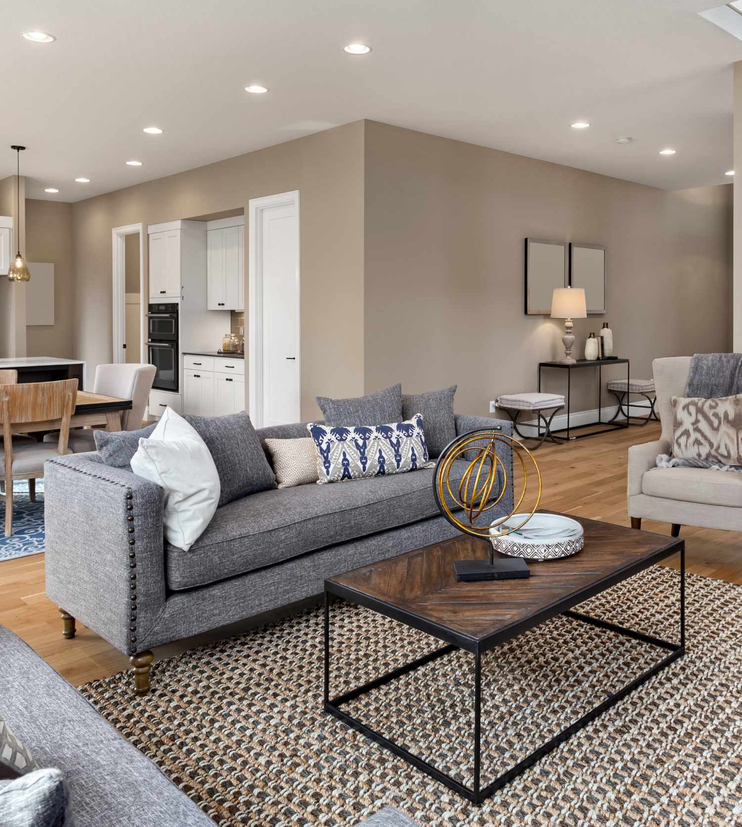 Long-lasting Interior House Painting Services Middleburg